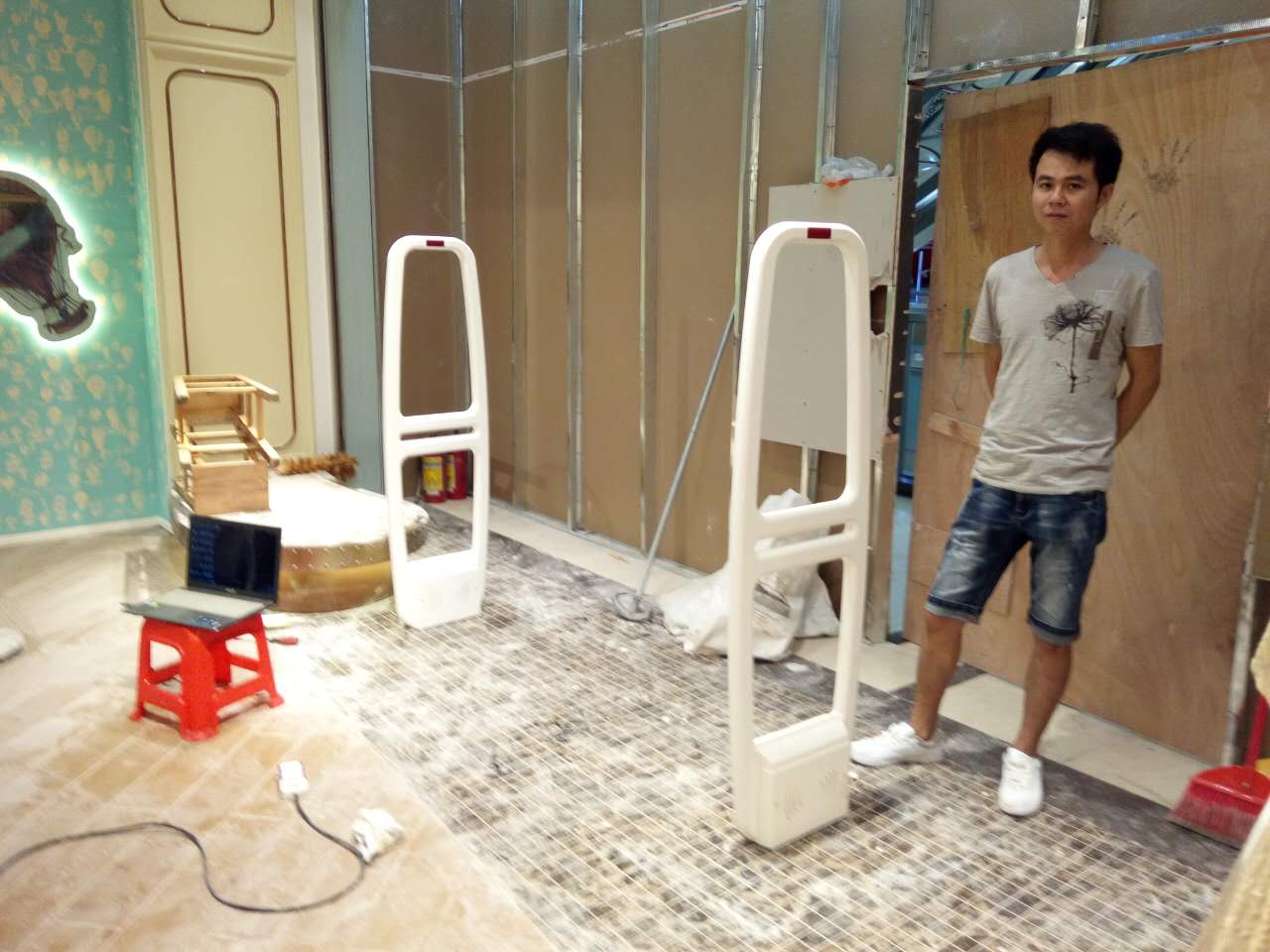 |ݸI󾯃r񼰈DƬ EASO(sh)