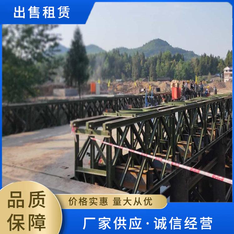 U䓱-Rr·ʩ䓱