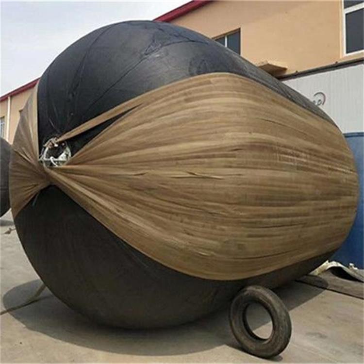 O ģ
