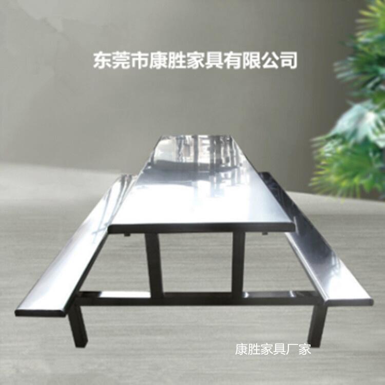 ӺT?zh)òνMϹ˾W(xu)УP䓲