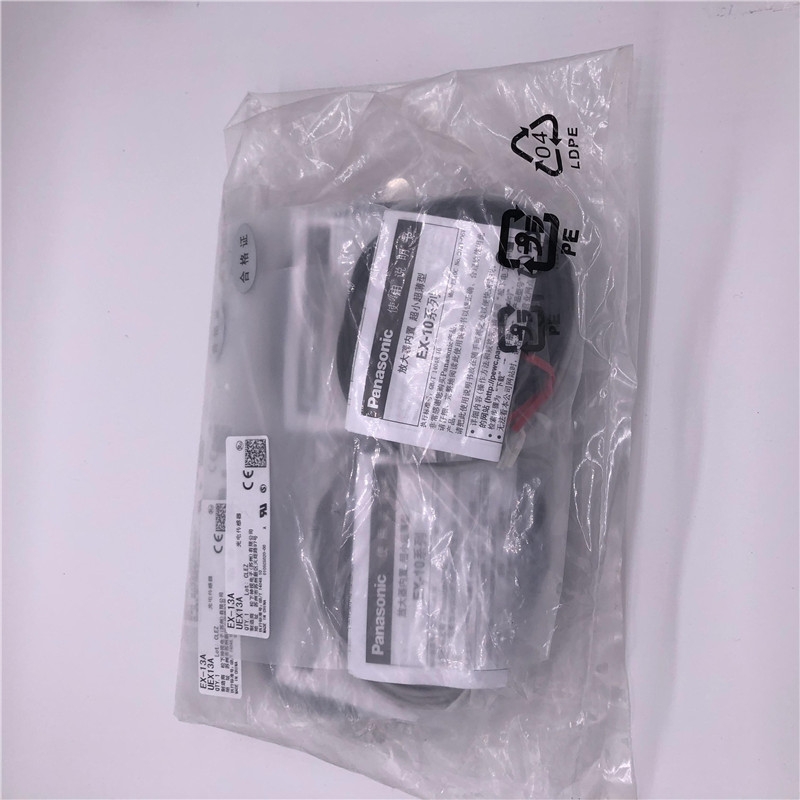 FU-93 ձʿKEYENCE w  o^