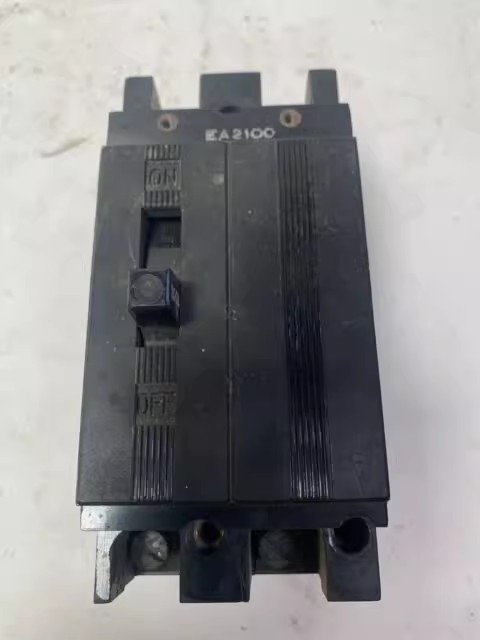 Westinghouse EA2100 2 O ·