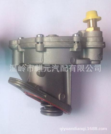ձ x܇ VACUUM PUMP 074145100A mVW AUDI crafter